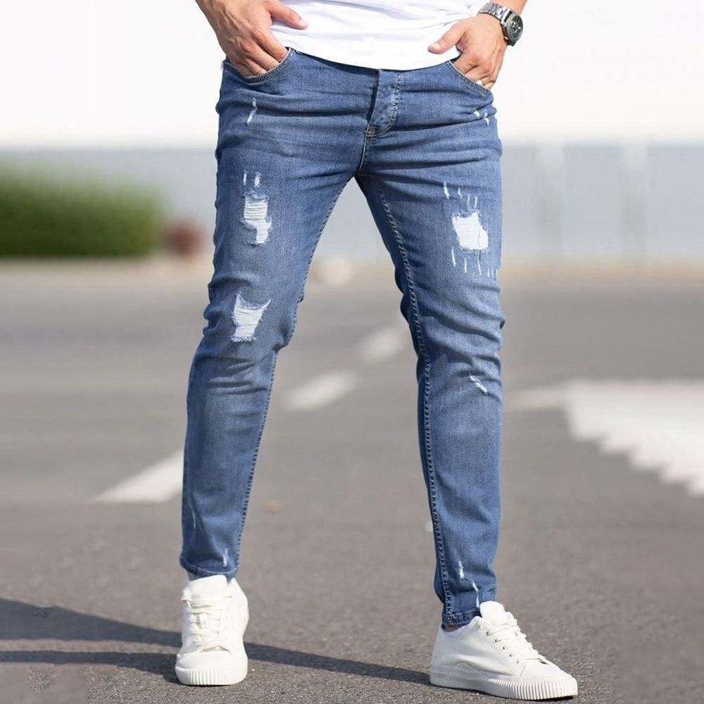 Casual ripped denim pants.