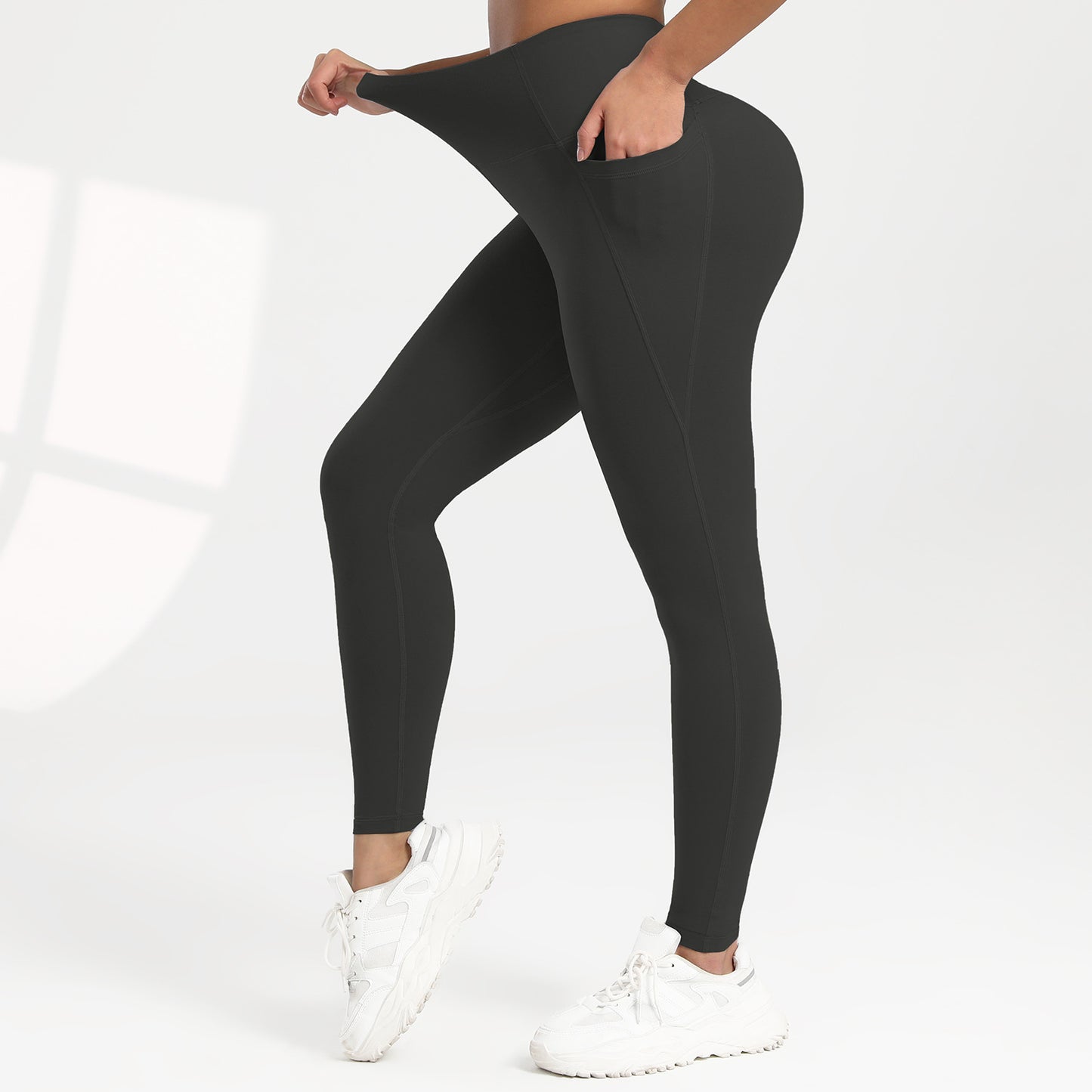 High-waisted fitness leggings that enhance the hips