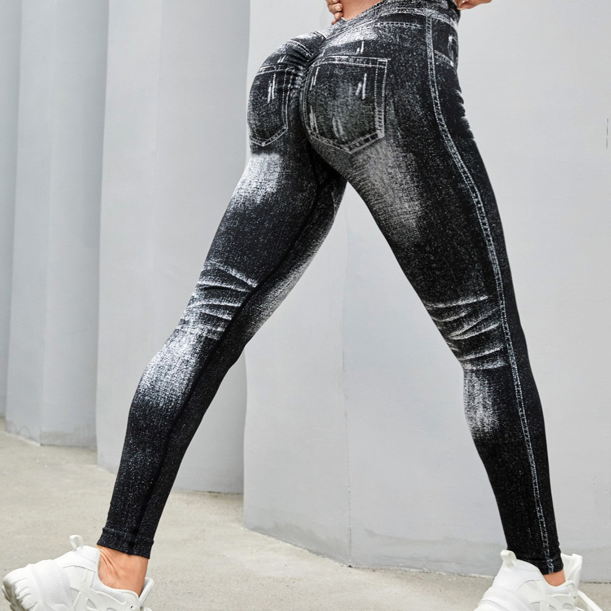 Seamless Fitness Pants With A V-cut Design For A Sculpted Peach-shaped Butt